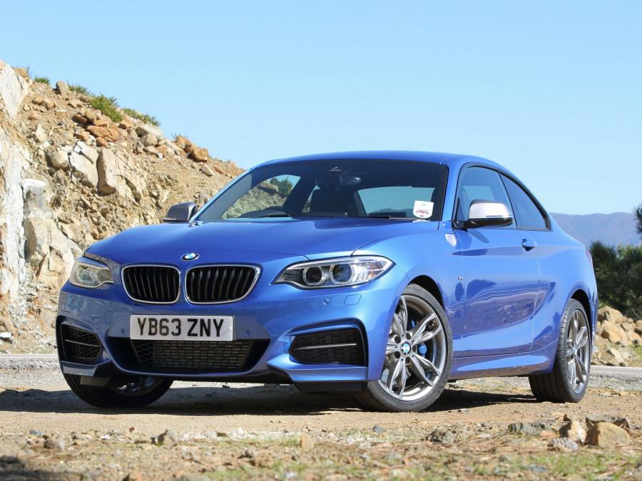  BMW M235i Coupe 2014 года  (UK) (фото 1 из 9)
